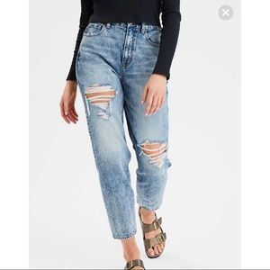 American Eagle High Waist Mom Jeans Curvy
